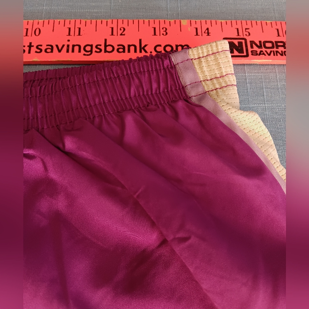Flex'n Women's Running Shorts - Size Large - Picture 4 of 8